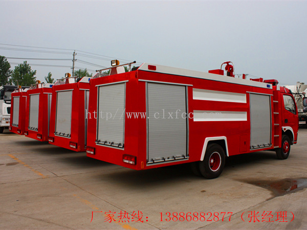 5吨单排多利卡水罐消防车